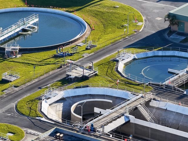 WASTEWATER EFFLUENTS AND AQUATIC ECOSYSTEM DISRUPTION IN RIVERS AND COASTAL WATERS